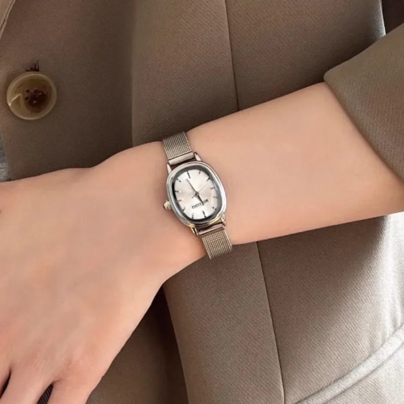 Зеленые часы с маленьким оваль – обзор и цена Luxury Watch Casio